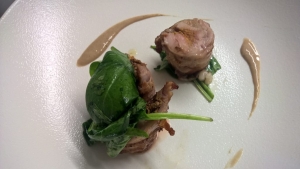 兔子、肝臟、菠菜和羅望子